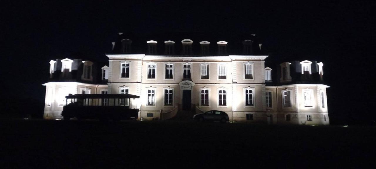 Chateau De La Bouchatte Chambre Les Roses Chazemais Dış mekan fotoğraf